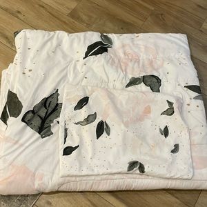 Society6 floral twin comforter/sham.